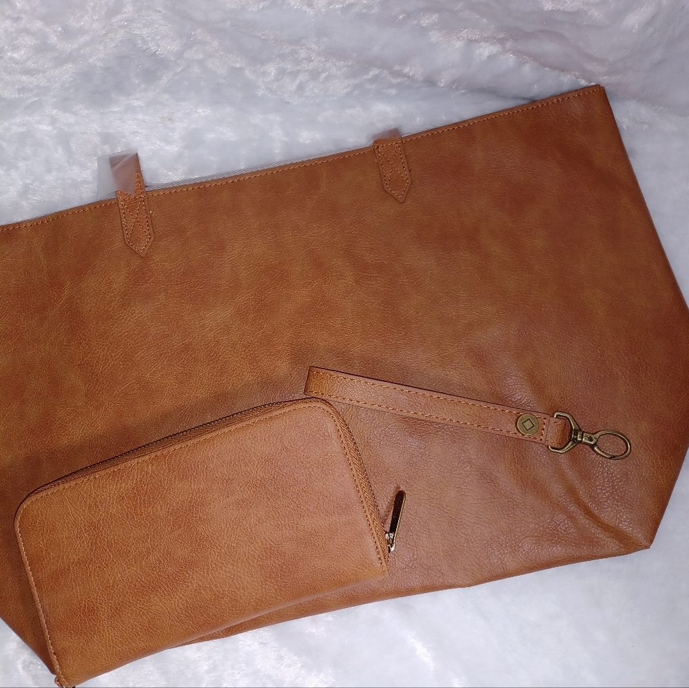 Thirty One Tote and zip-around wallet